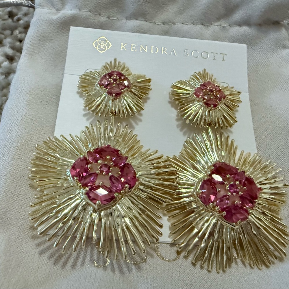 Kendra Scott Dira statement Gold and Pink